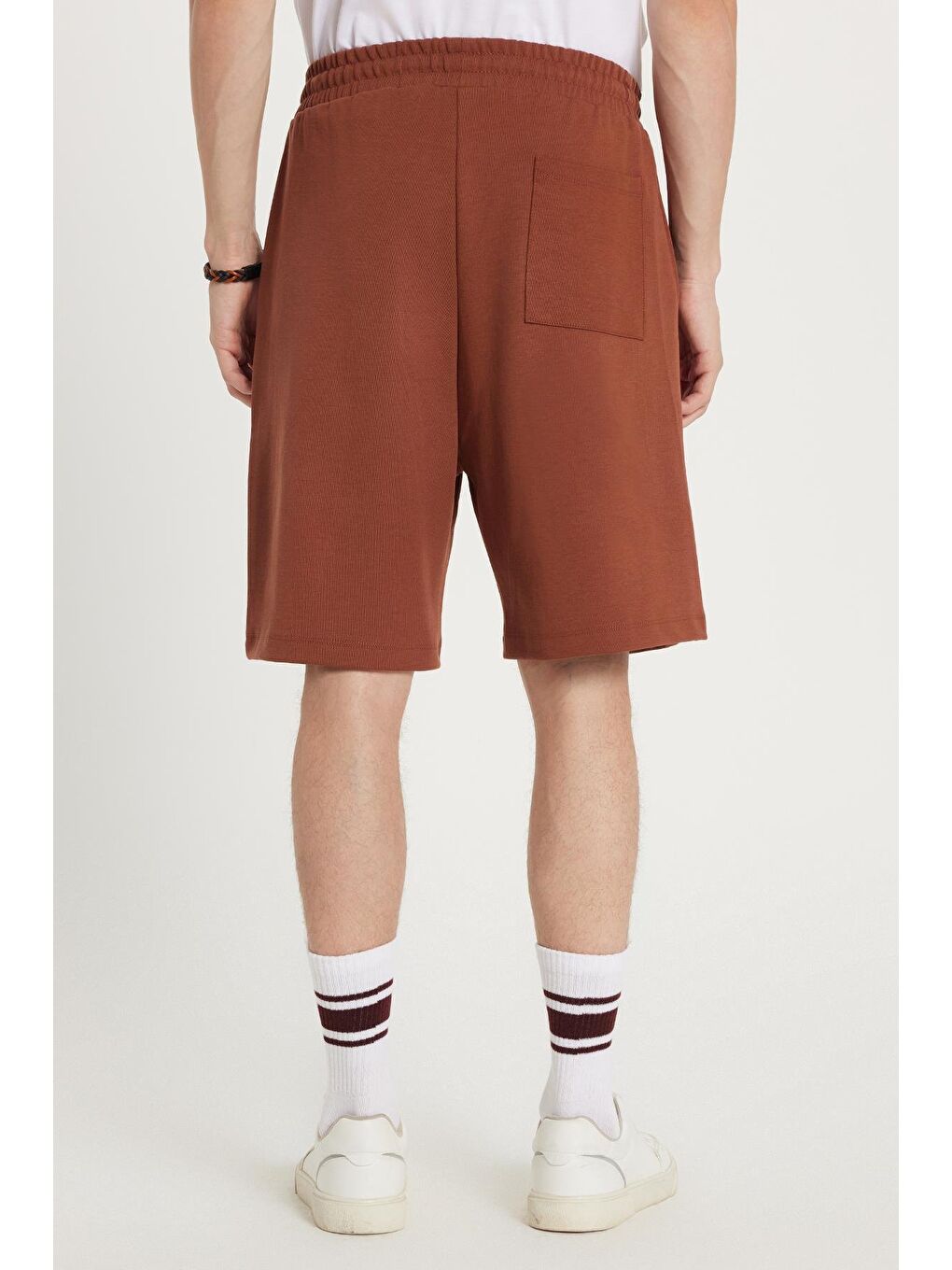 Erkek Relax Fit Rahat Kesim Yandan Cepli Kahverengi Bermuda Şort-4