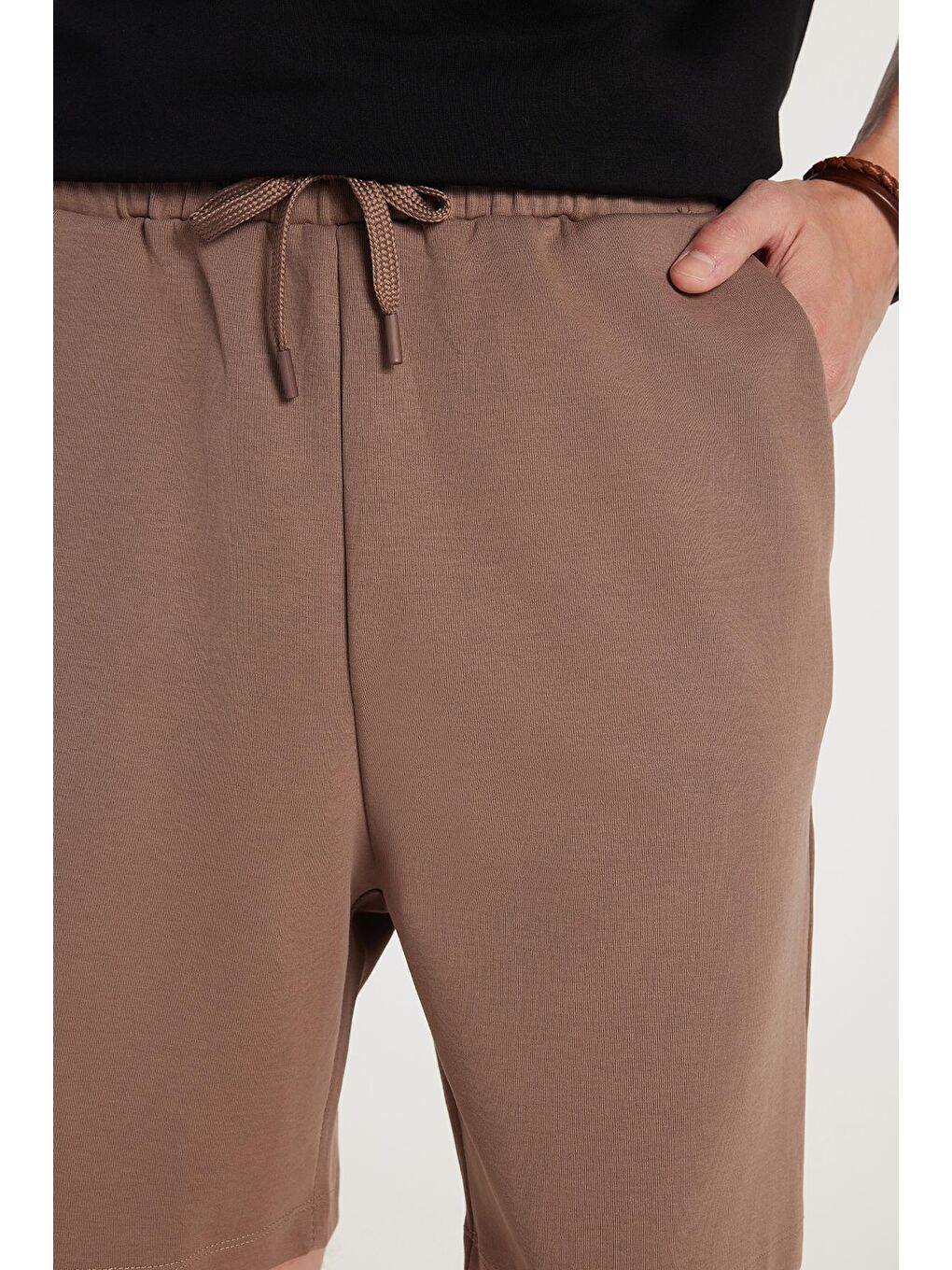 Erkek Relax Fit Rahat Kesim Yandan Cepli Bermuda Kahverengi Şort-2