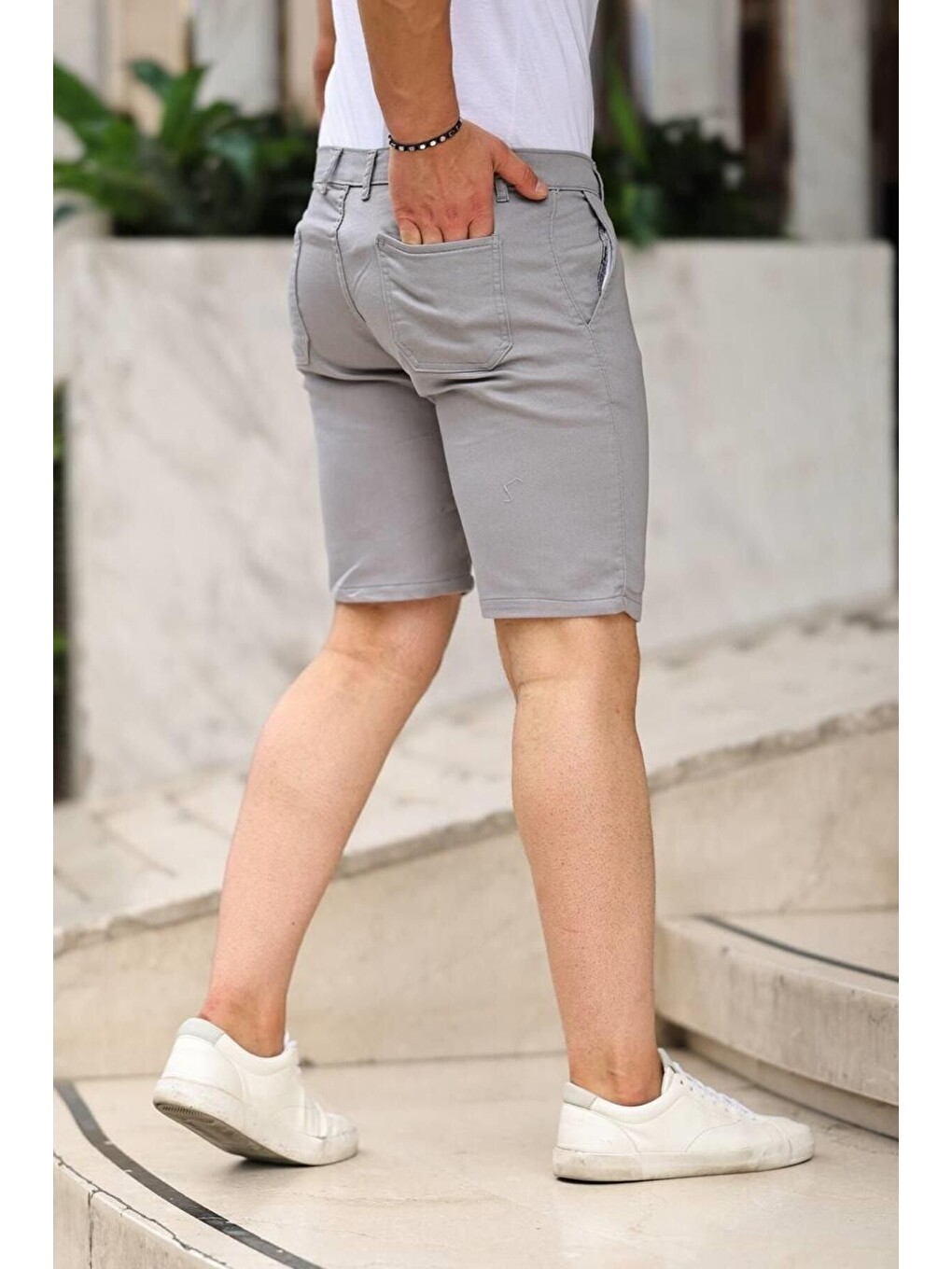 Gri Erkek Örgü Gabardin Cepli Esnek Kumaş Slim Fit Kapri Şort-2