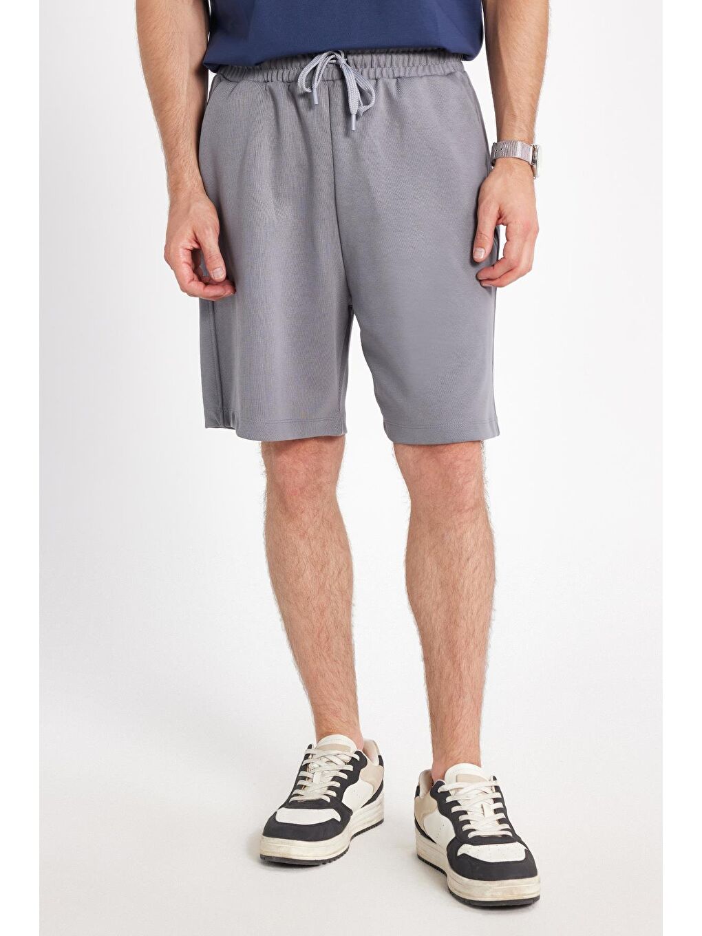Erkek Relax Fit Rahat Kesim Yandan Cepli Gri Bermuda Şort