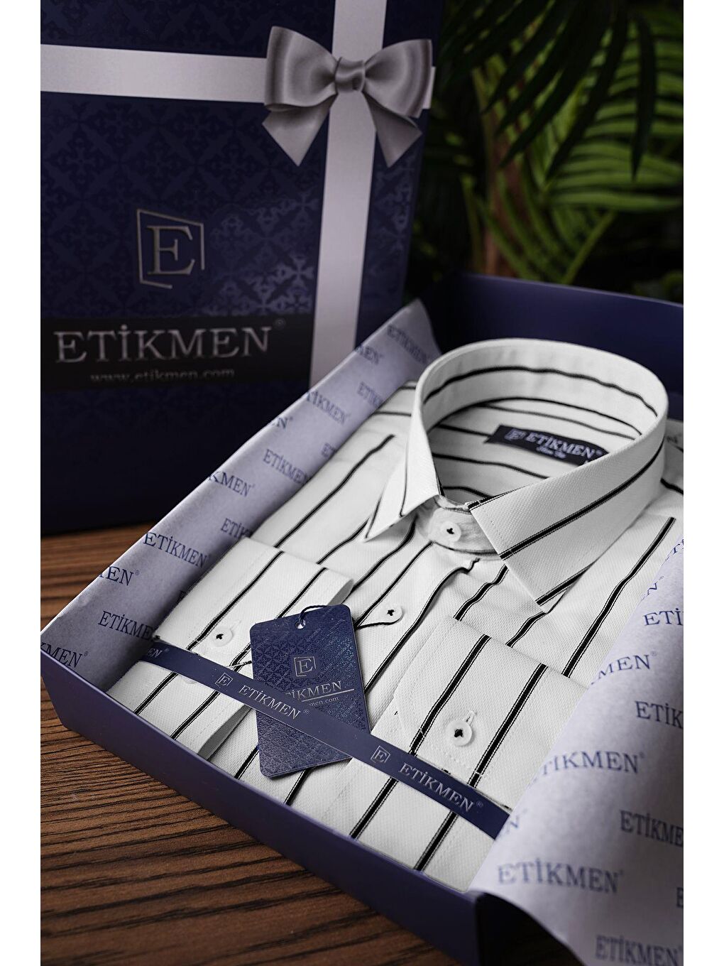 Beyaz Siyah Çizgili Slimfit Erkek Gömlek-3