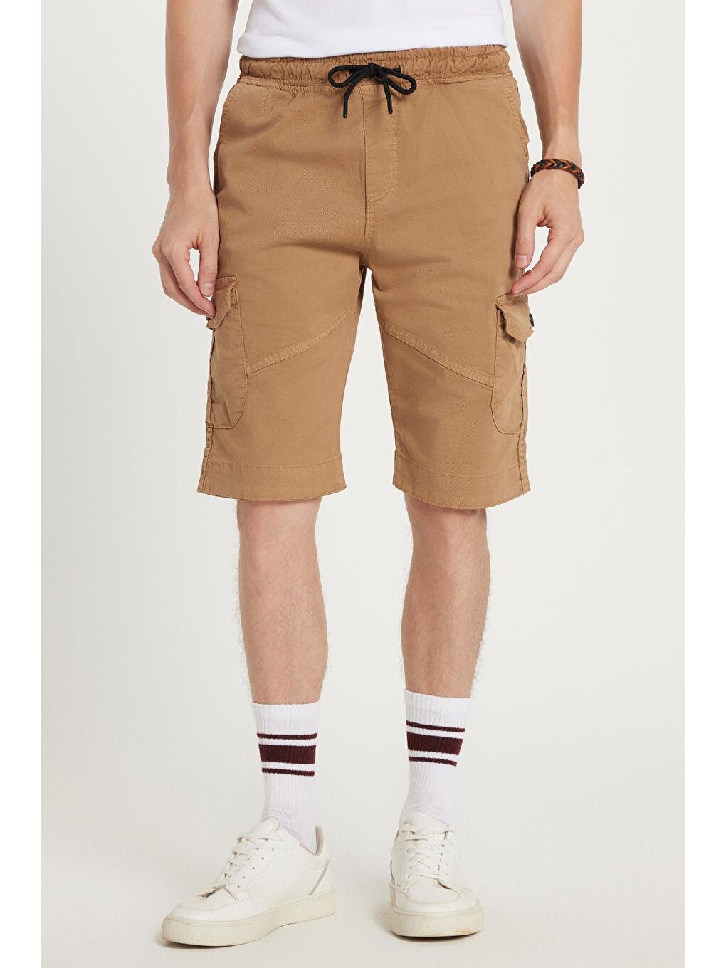Kahverengi Erkek Relax Fit Rahat Kesim %100 Pamuk Kargo Cep Camel Kapri Şort