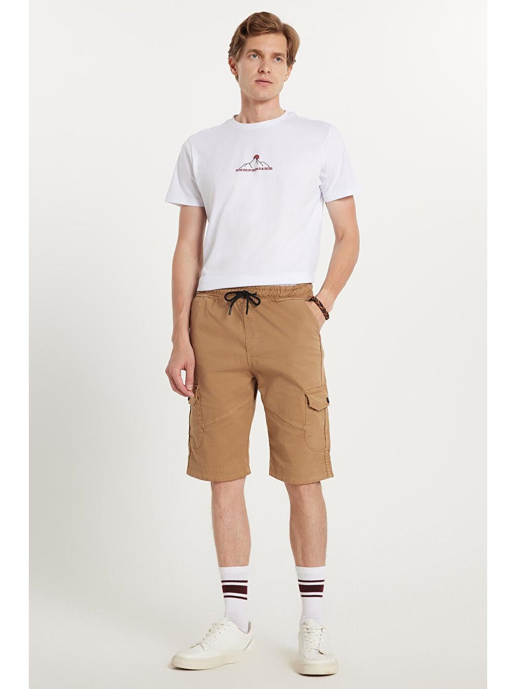 Kahverengi Erkek Relax Fit Rahat Kesim %100 Pamuk Kargo Cep Camel Kapri Şort-2