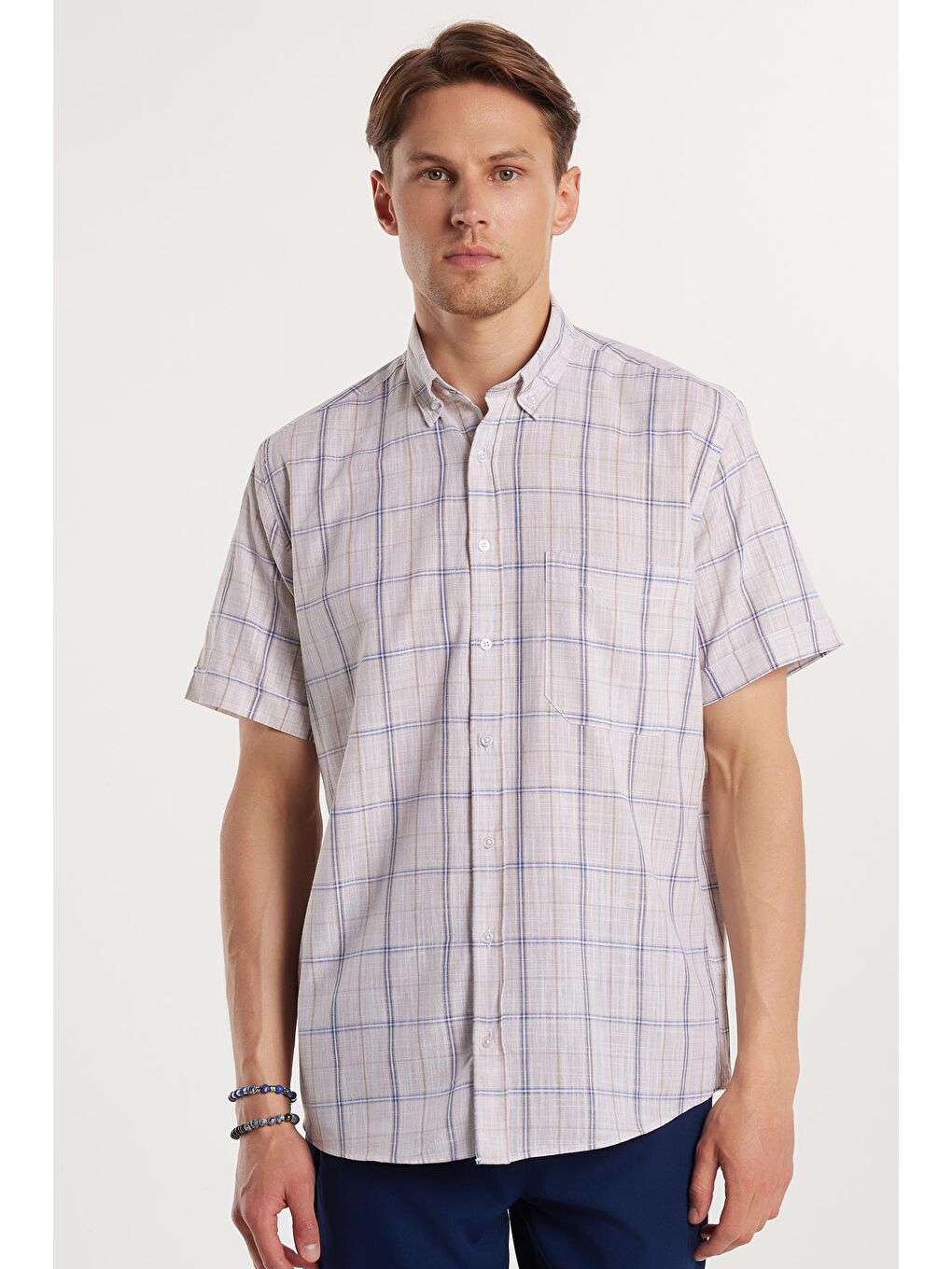 Karışık Erkek Regular Fit Klasik Kesim %100 Pamuk Keten Doku Tek Cepli Kareli Kısa Kollu Düğmeli Yaka Gömlek-3