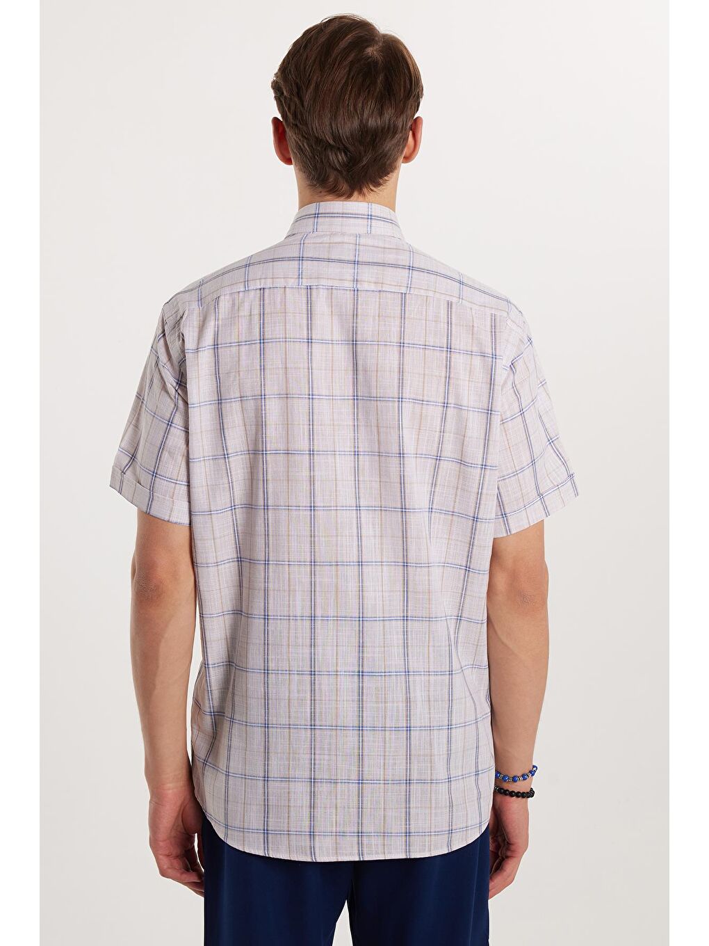 Karışık Erkek Regular Fit Klasik Kesim %100 Pamuk Keten Doku Tek Cepli Kareli Kısa Kollu Düğmeli Yaka Gömlek-4