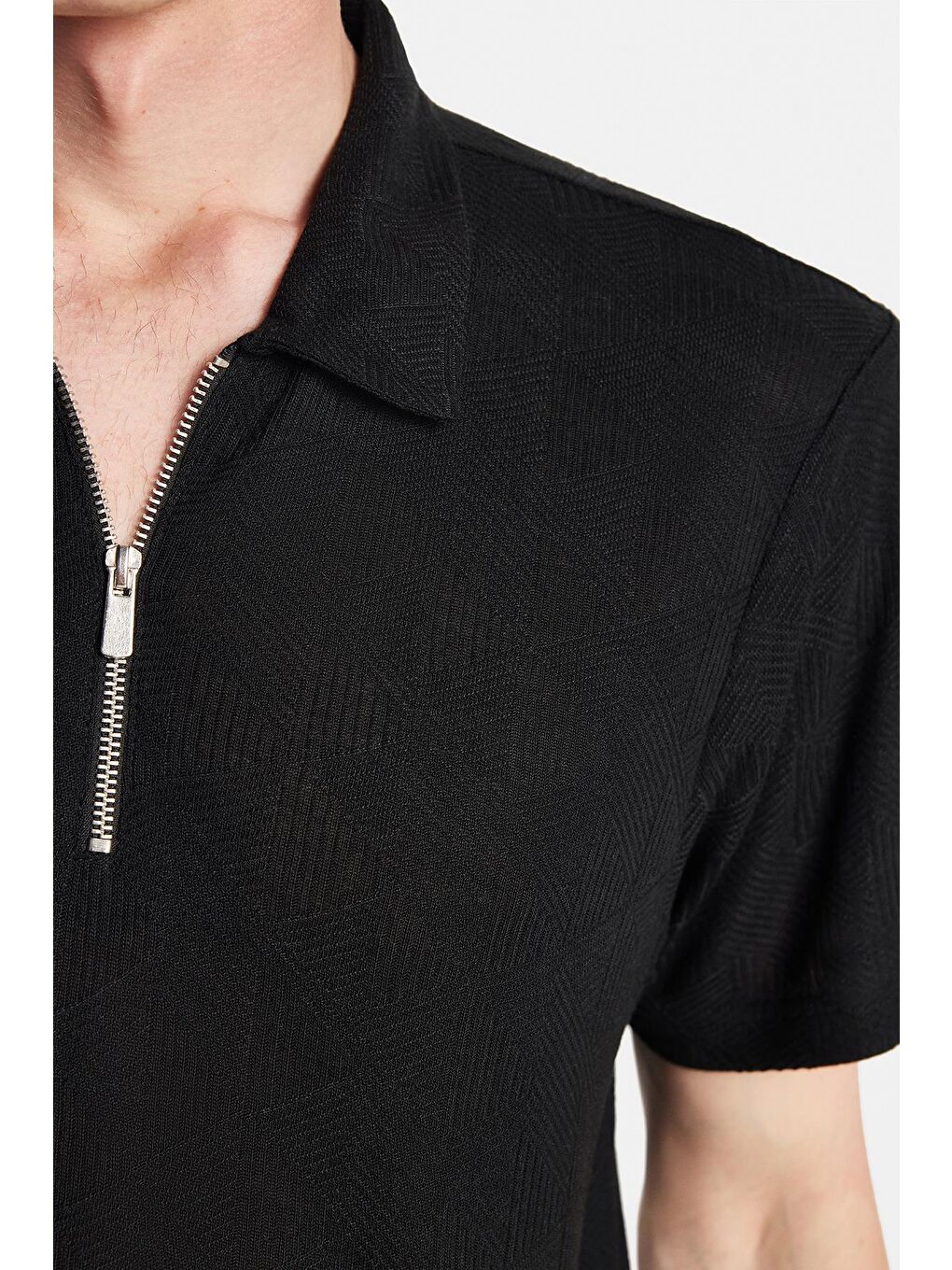 Erkek Slim Fit Dar Kesim Viskon Fermuarlı Polo Yaka Siyah Tişört-2