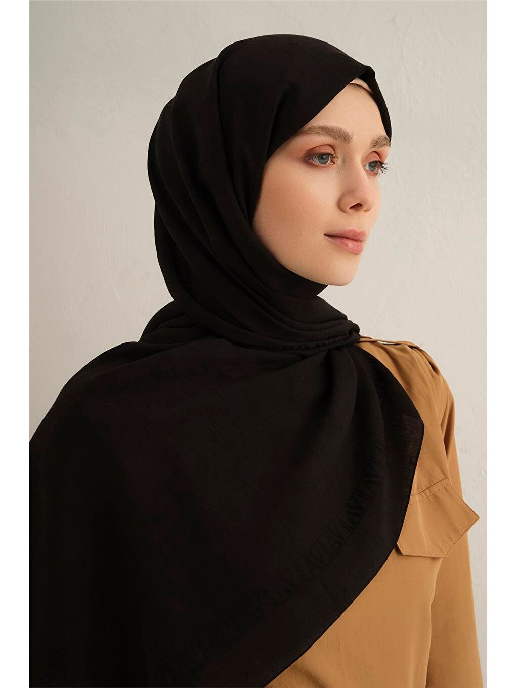 Siyah Pamora Dama Çerçeve Şal 2 01-3