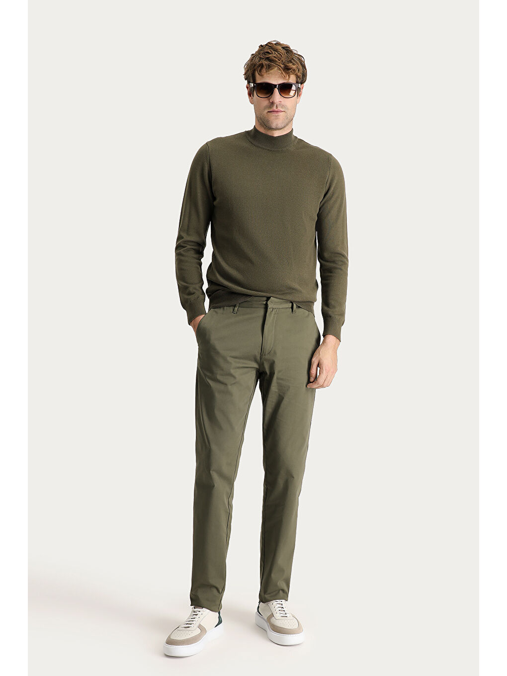 Yeşil Regular Fit Elastanlı Saten Kanvas / Chino Pantolon-1