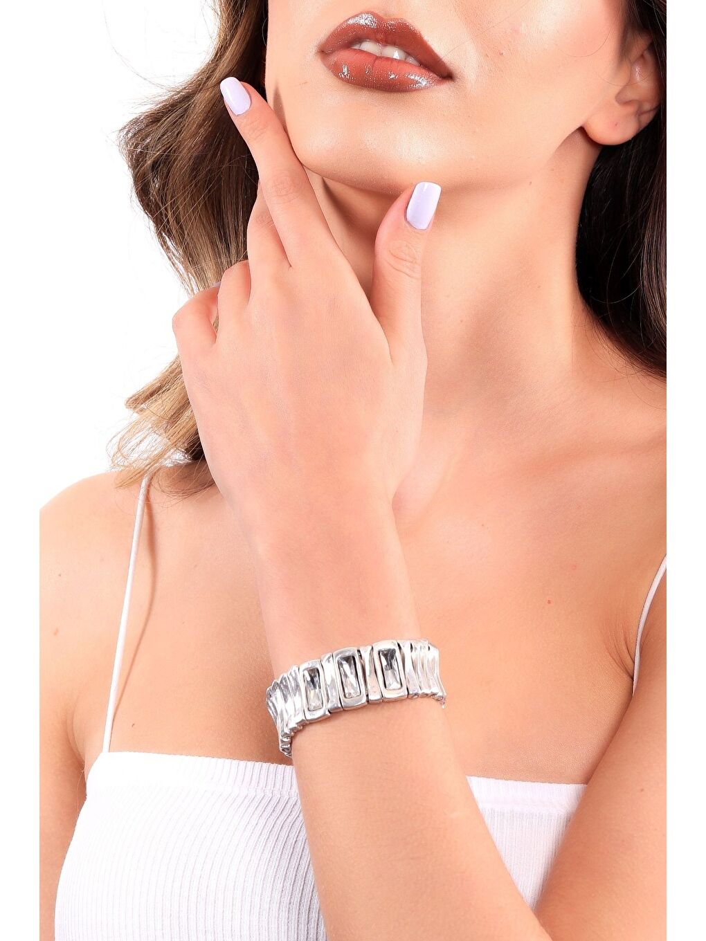 Gri Kadın Antik Gümüş Kaplama Çubuk Parçalı Beyaz Renk Taş Detaylı Lastikli Bohem Bileklik-2