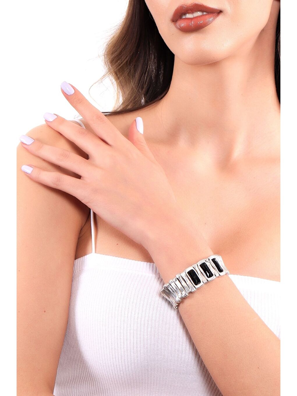 Gri Kadın Antik Gümüş Kaplama Çubuk Parçalı Beyaz Renk Taş Detaylı Lastikli Bohem Bileklik-2