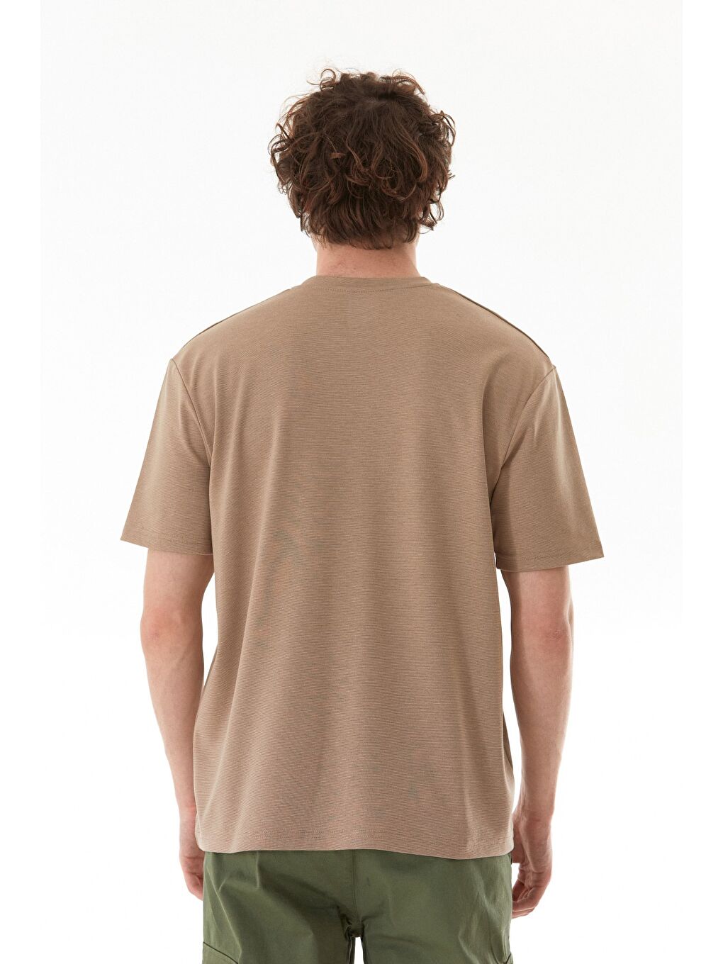 Kahverengi Yazı Kabartma Baskılı Bisiklet Yaka Tişört-2