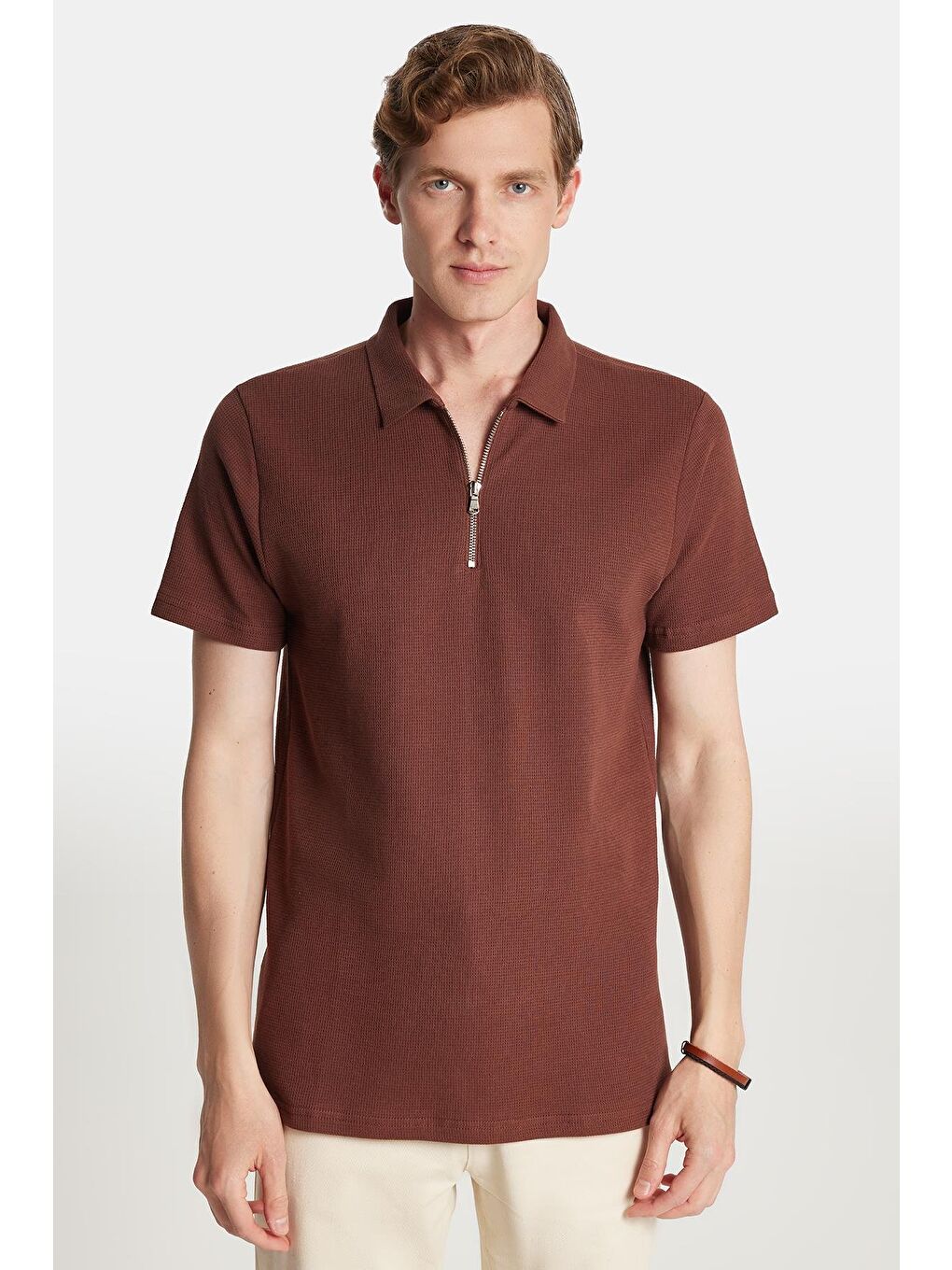 Erkek Slim Fit Dar Kesim %100 Pamuk Fermuarlı Kahverengi Polo Yaka Tişört