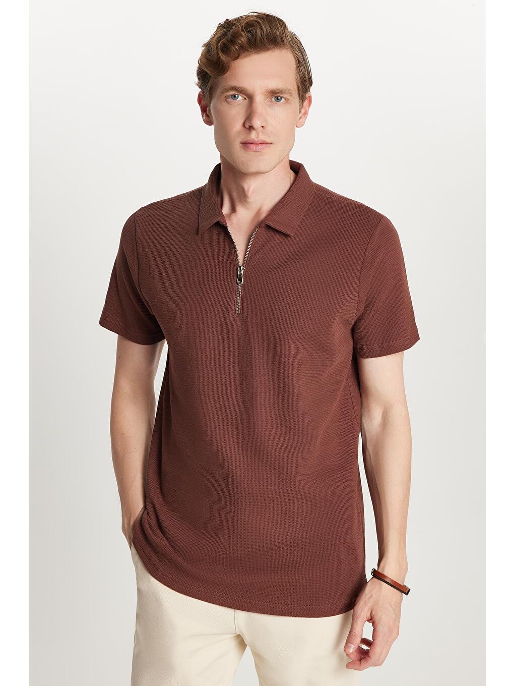 Erkek Slim Fit Dar Kesim %100 Pamuk Fermuarlı Kahverengi Polo Yaka Tişört-3