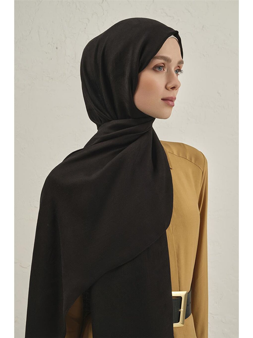 Siyah Woolair Harf Monogram Şal 2 01-1