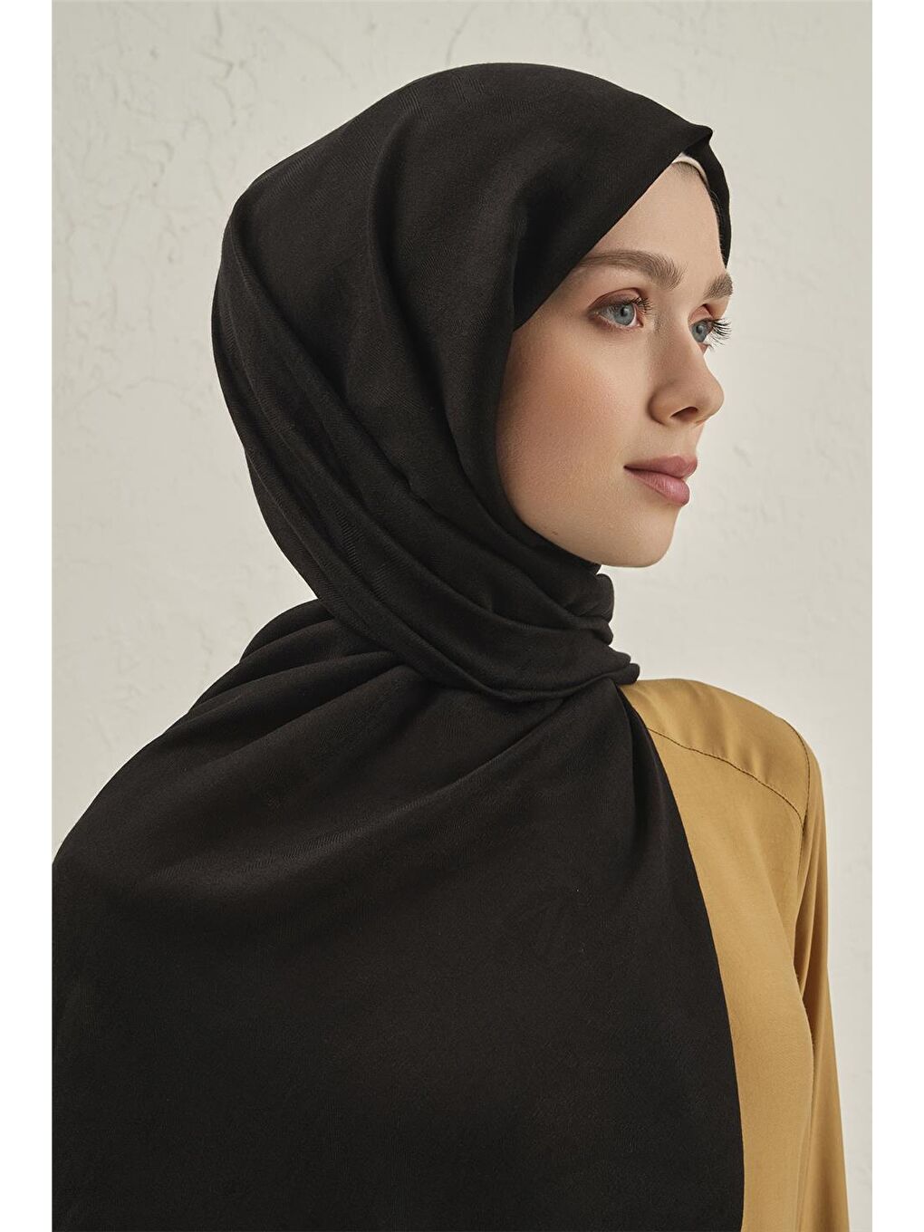 Siyah Woolair Dalga Monogram Şal 1 01-2