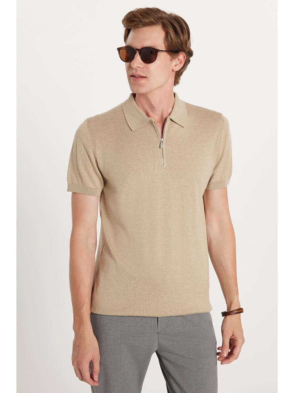 Bej Erkek Slim Fit Dar Kesim Pamuklu Örme Triko Fermuarlı Vizon Polo Yaka Tişört-3