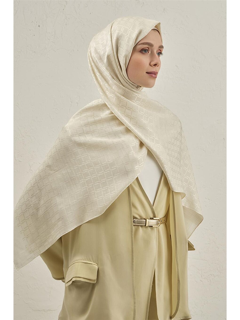 Ekru Pamuk Floş Çapraz Desen Şal 2 06-1