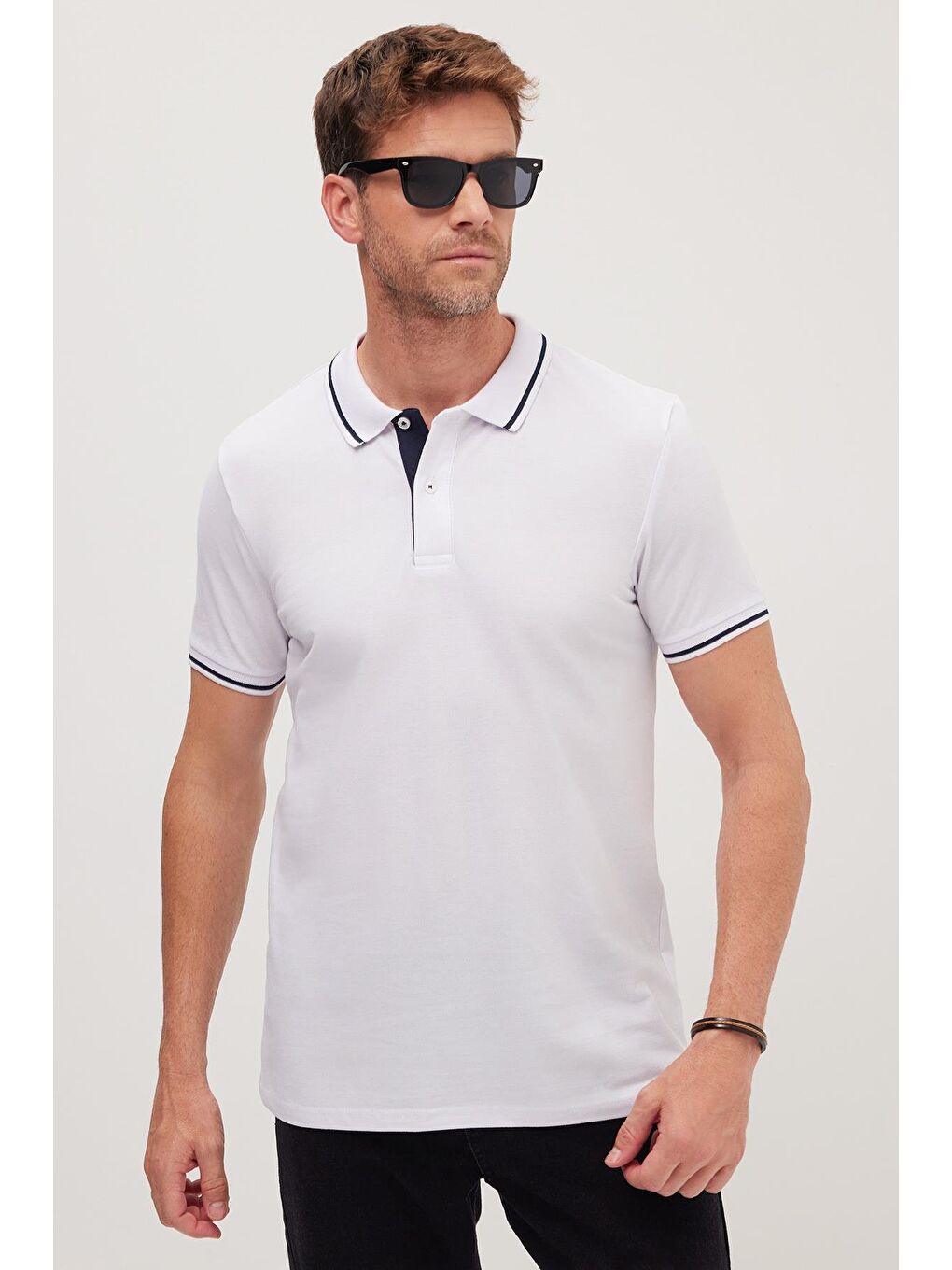 Erkek Slim Fit Dar Kesim %100 Pamuk Yumuşak Dokulu Serin Tutan Kumaş Düz Pike Beyaz Polo Yaka Tişört-1