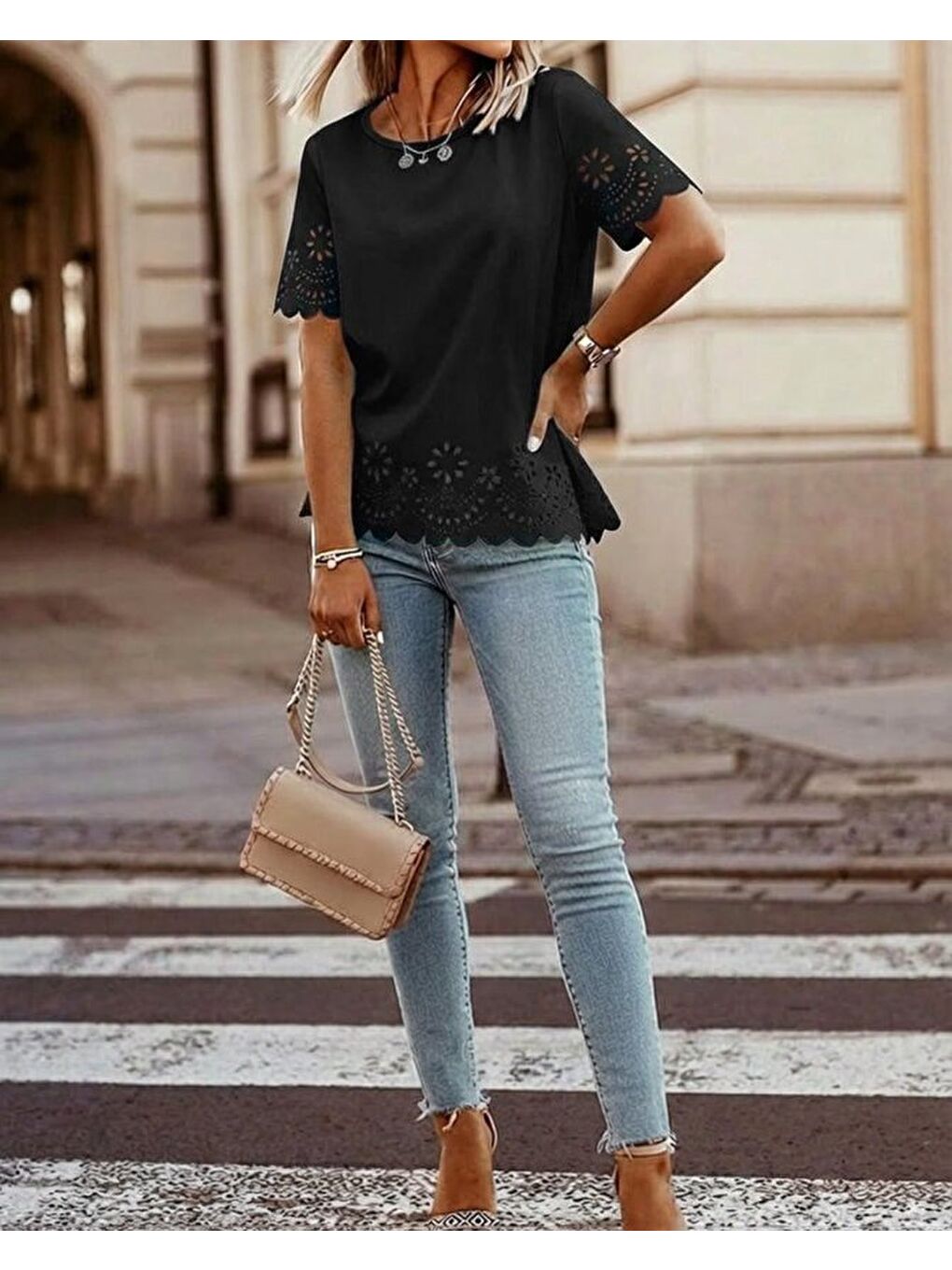 Siyah Kadın Kısa Kollu Bisiklet Yakalı Kolları Lazer Cicek Baskılı Ithal Krep Bluz-4