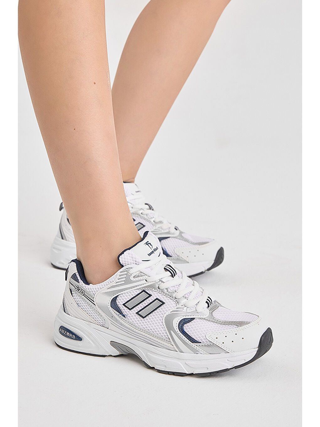 Kadın Beyaz Lacivert Yüksek Faylon Taban Fileli Desenli Spor Ayakkabı-1