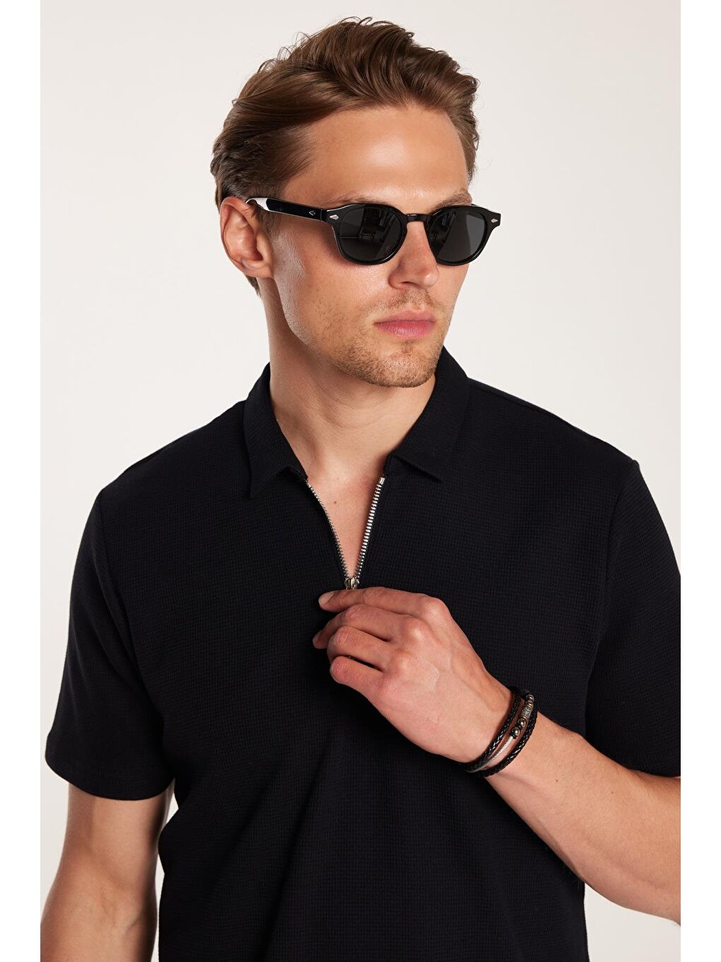 Erkek Slim Fit Dar Kesim %100 Pamuk Fermuarlı Siyah Polo Yaka Tişört