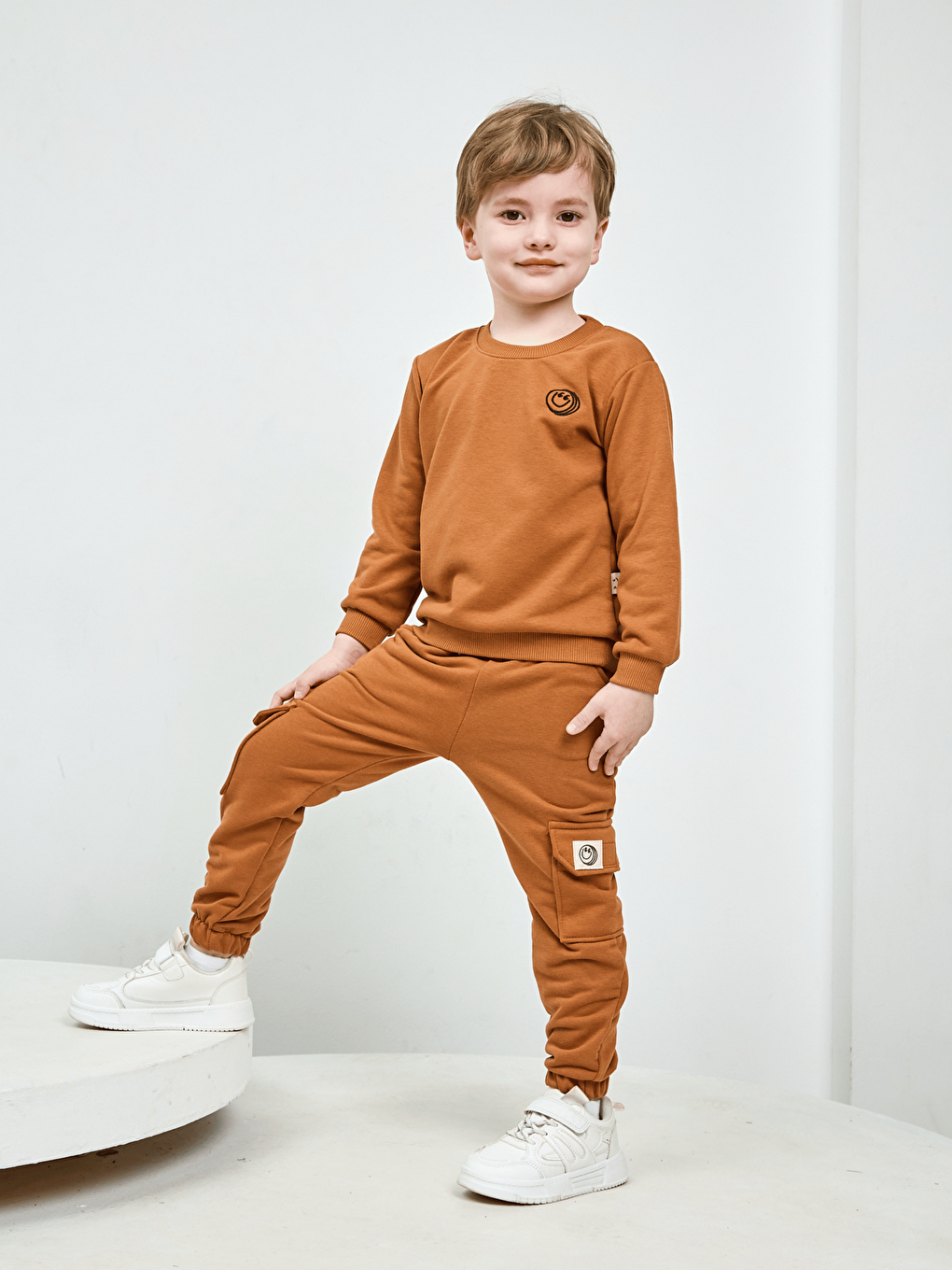 Kahverengi Bisiklet Yaka Erkek Çocuk Basic Sweatshirt ve Eşofman Alt 2'li Takım