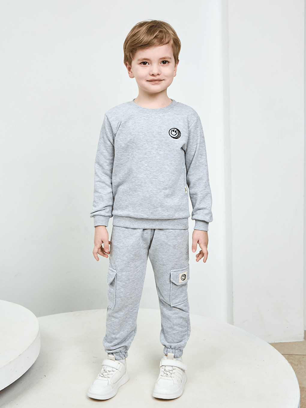 Gri Bisiklet Yaka Erkek Çocuk Basic Sweatshirt ve Eşofman Alt 2'li Takım
