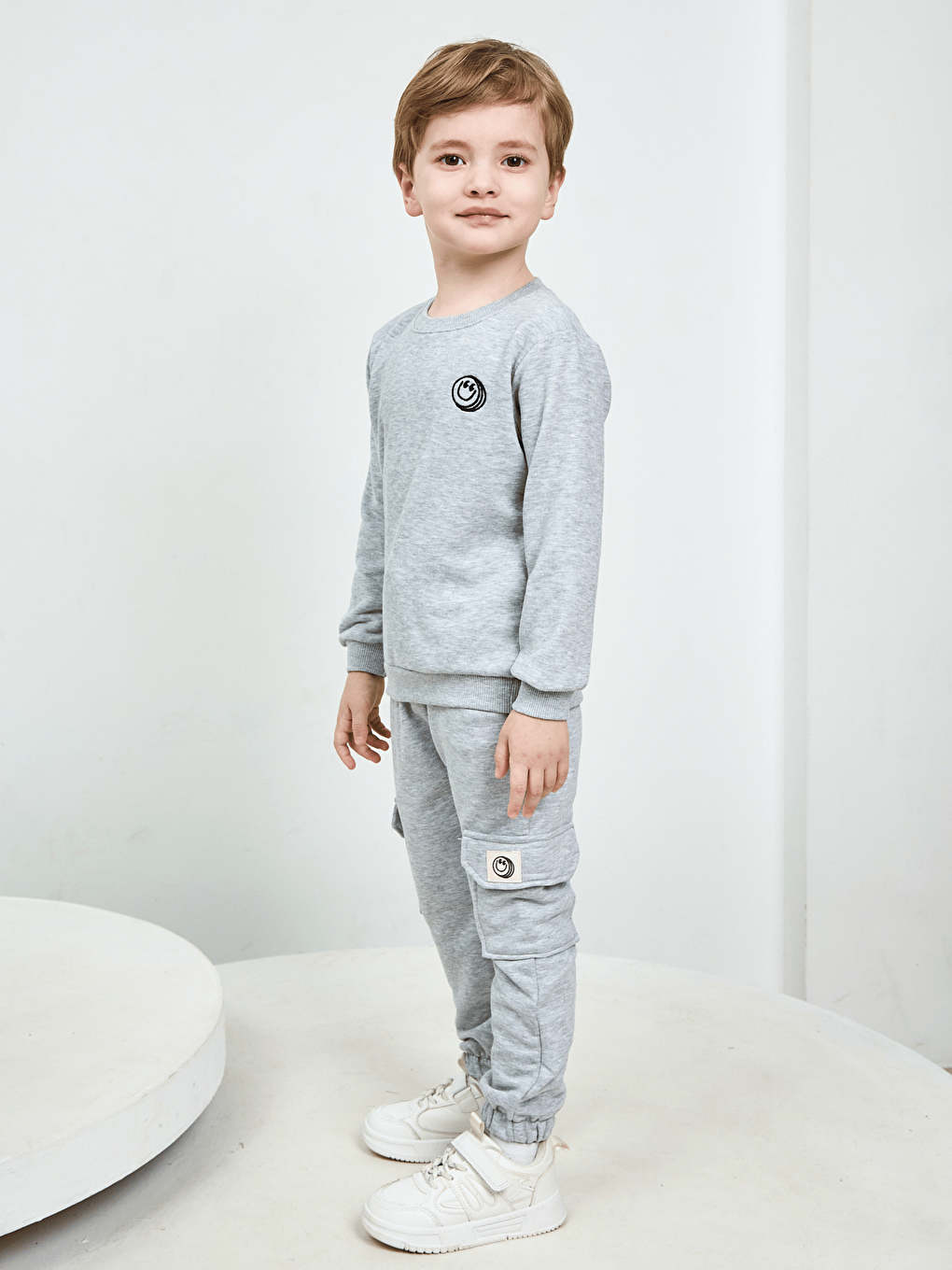 Gri Bisiklet Yaka Erkek Çocuk Basic Sweatshirt ve Eşofman Alt 2'li Takım-1