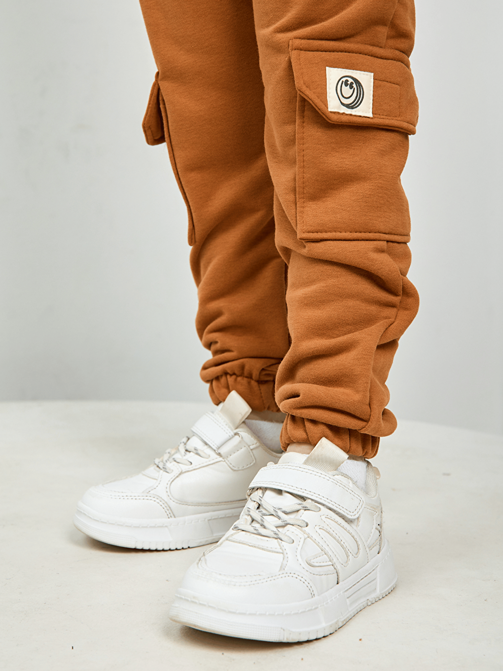 Kahverengi Bisiklet Yaka Erkek Çocuk Basic Sweatshirt ve Eşofman Alt 2'li Takım-3