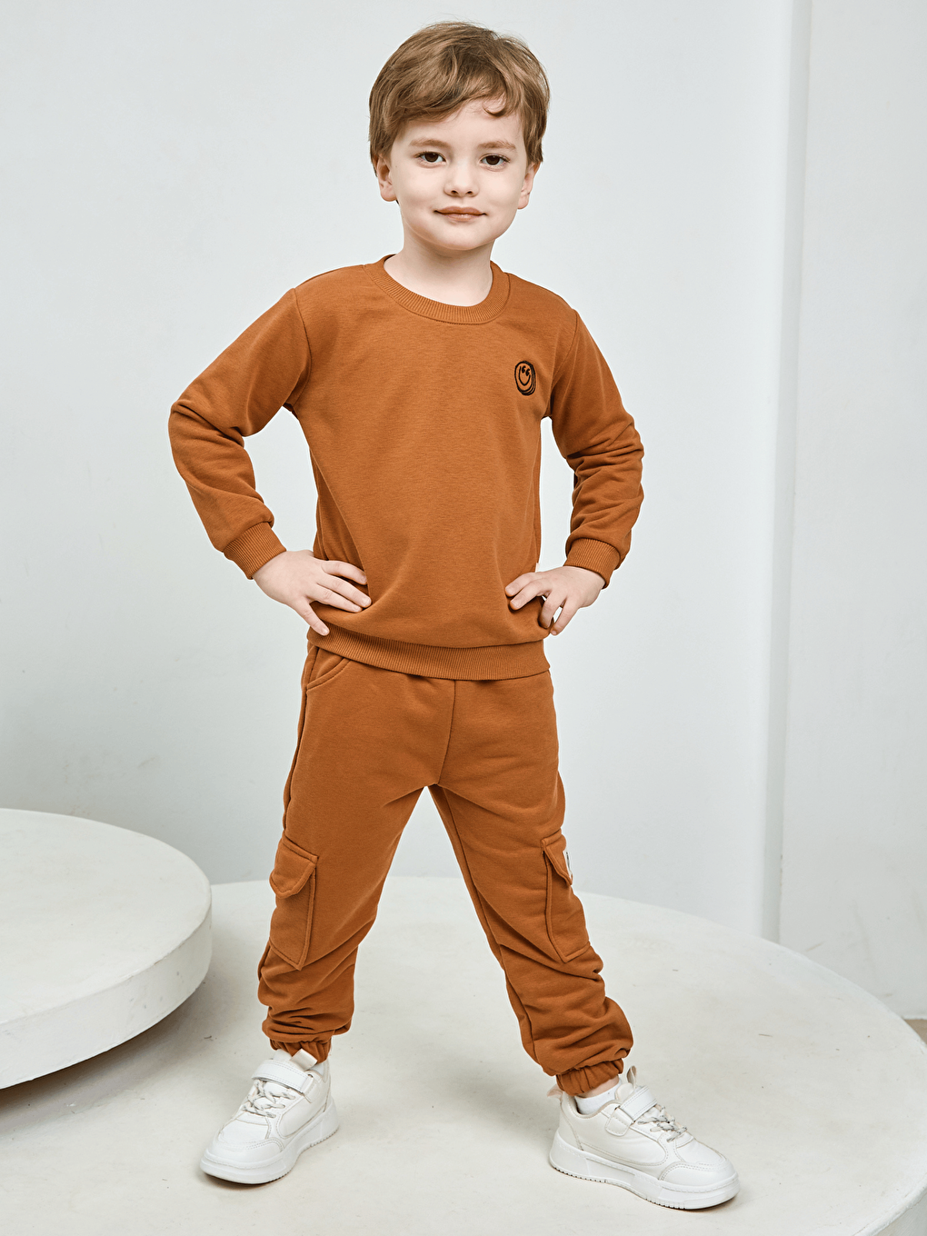 Kahverengi Bisiklet Yaka Erkek Çocuk Basic Sweatshirt ve Eşofman Alt 2'li Takım-4