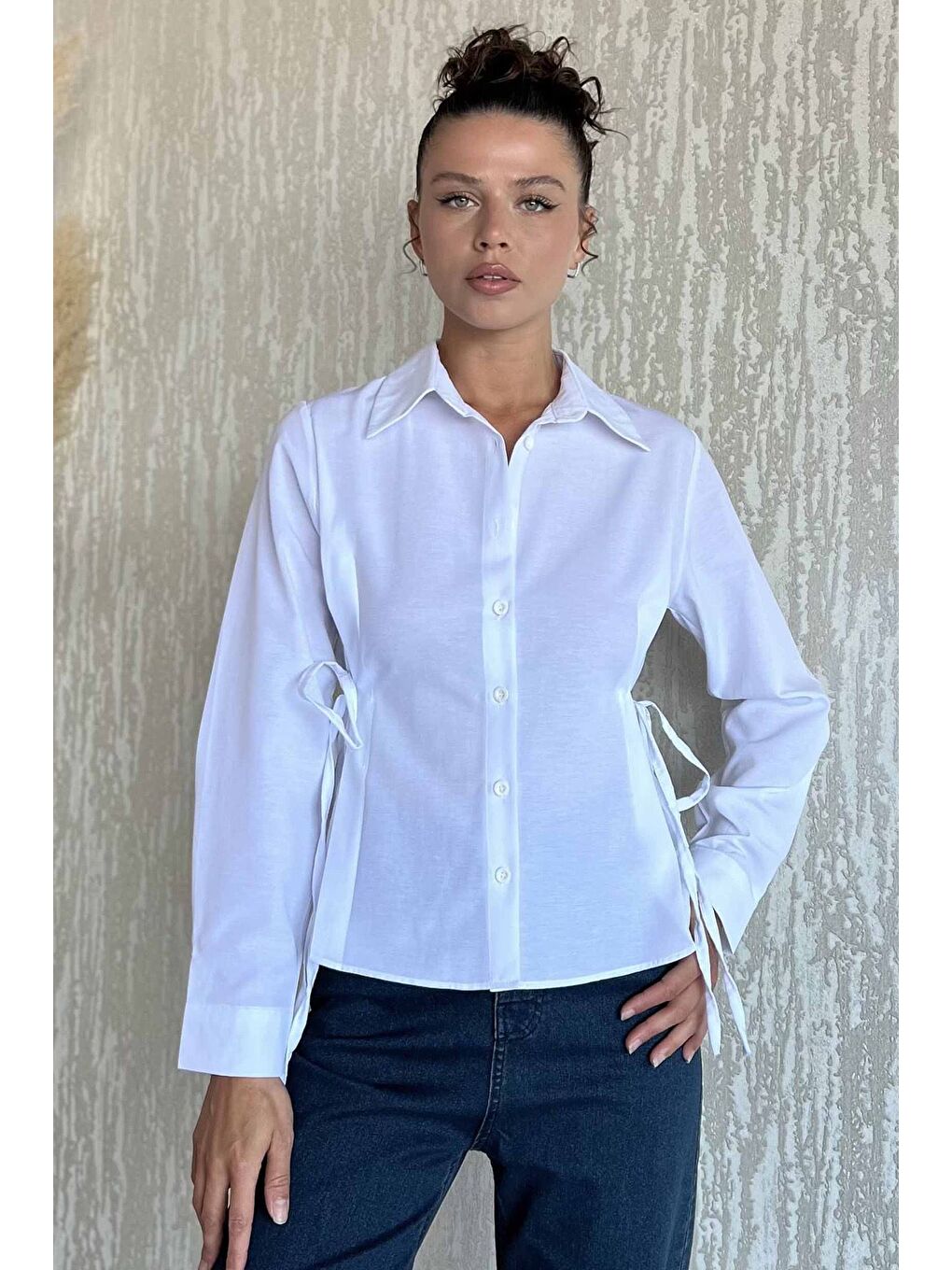 Beyaz Bel Bağcıklı Kadın Gömlek-1