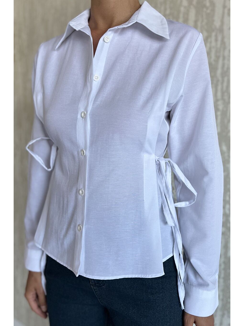 Beyaz Bel Bağcıklı Kadın Gömlek-3