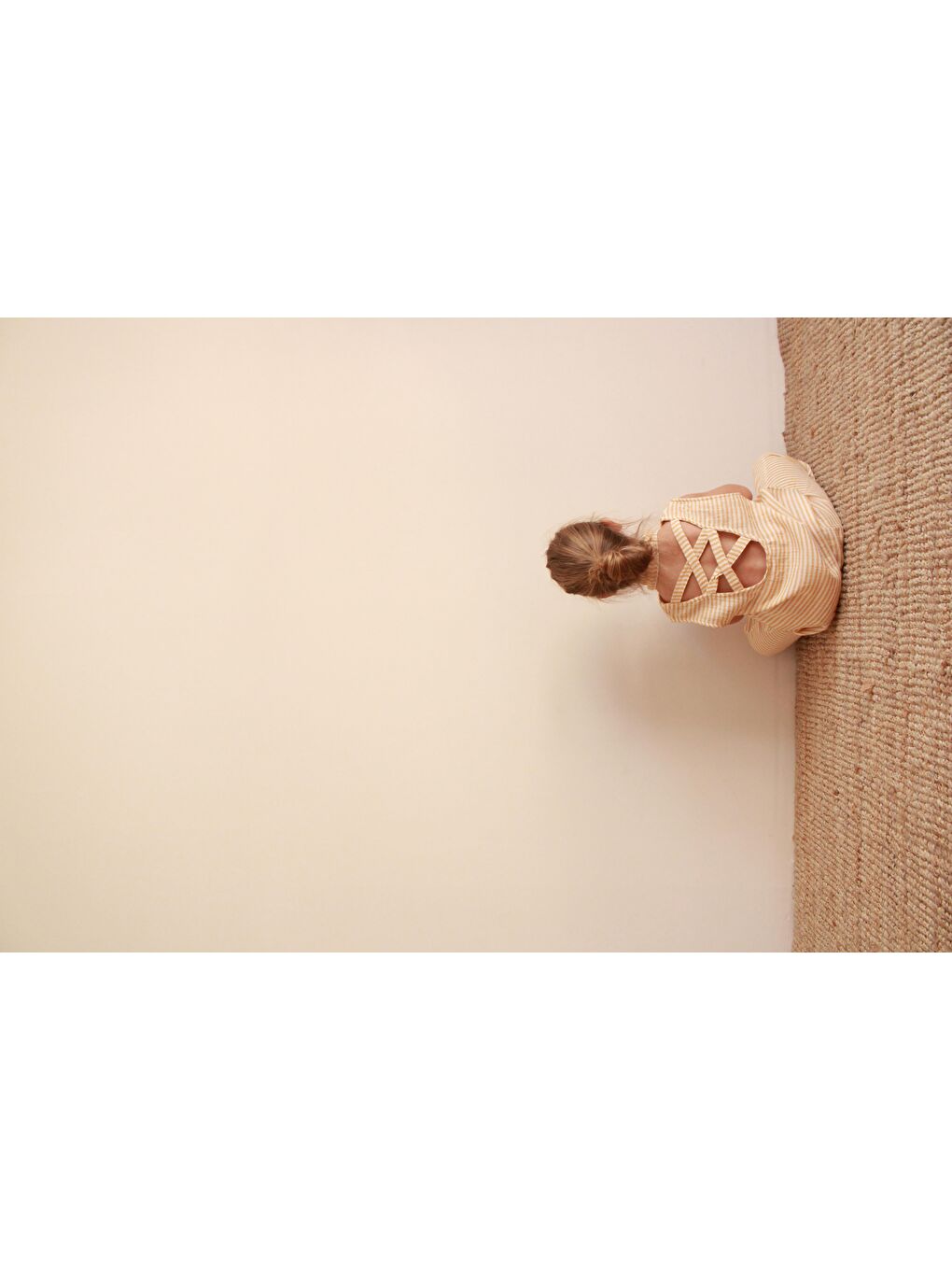 Fularlı Pastel Sarı Çizgili Çapraz Şerit Detaylı Müslin Takım-1