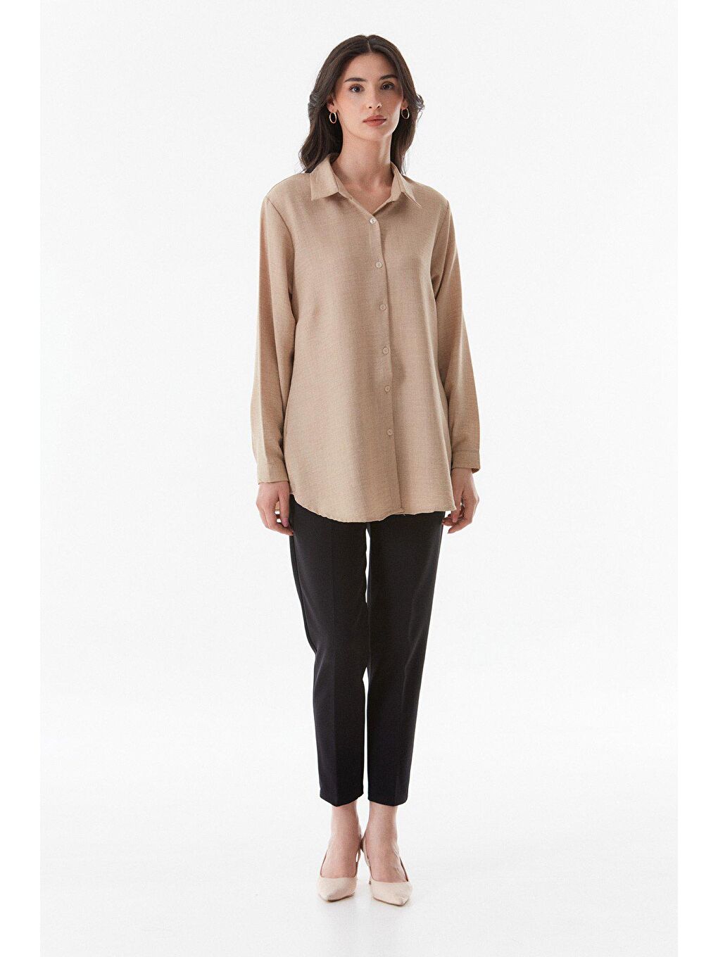 Bej Basic Uzun Kollu Büyük Beden Gömlek