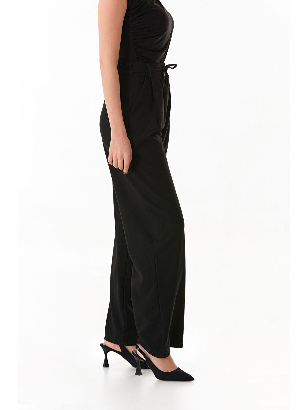 Siyah Beli Bağcıklı Düğmeli Cepli Palazzo Pantolon-4