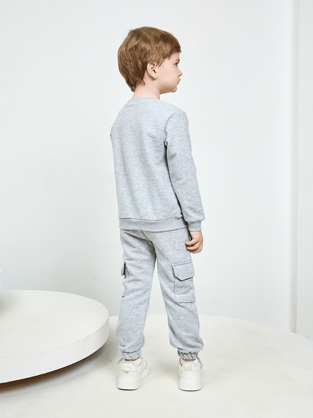 Gri Bisiklet Yaka Erkek Çocuk Basic Sweatshirt ve Eşofman Alt 2'li Takım-5