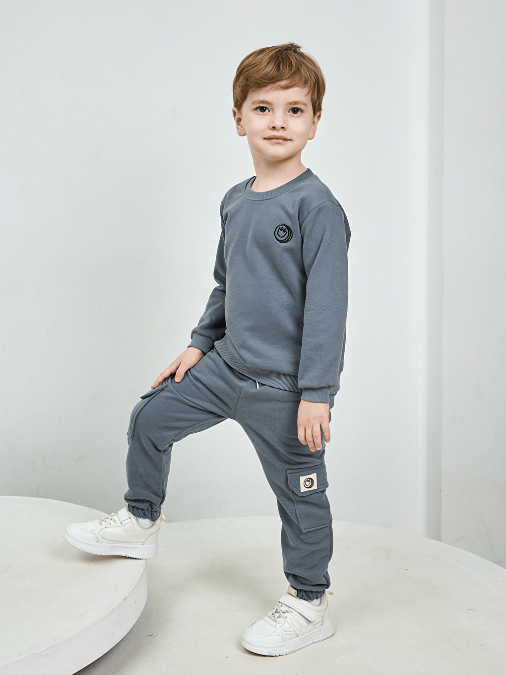 Gri Bisiklet Yaka Erkek Çocuk Basic Sweatshirt ve Eşofman Alt 2'li Takım-1