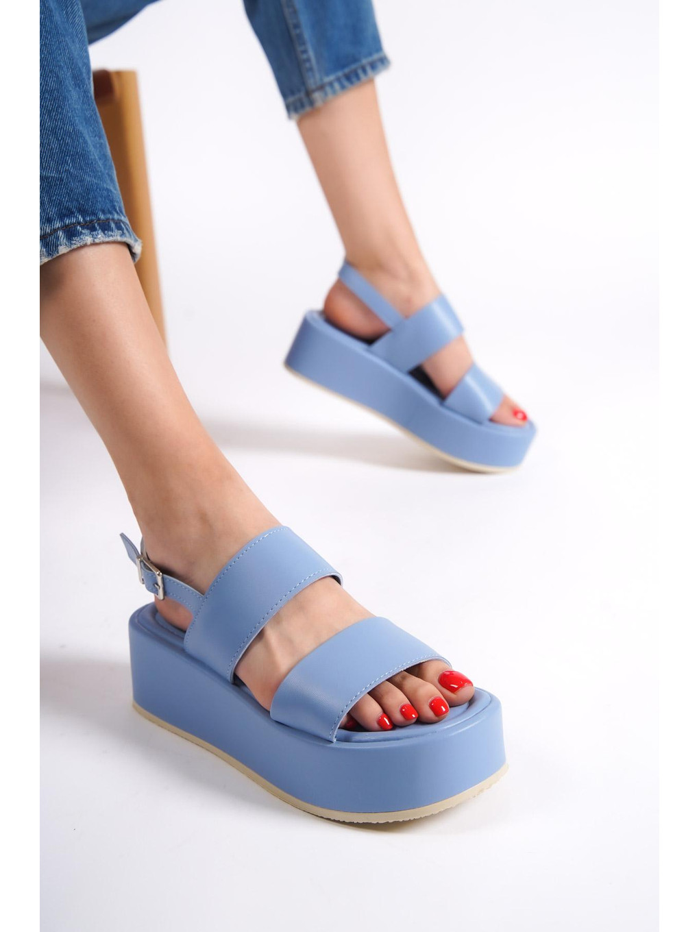 Mavi Kalın Çift Bantlı Dolgu Topuklu Kadın Flatform Sandalet