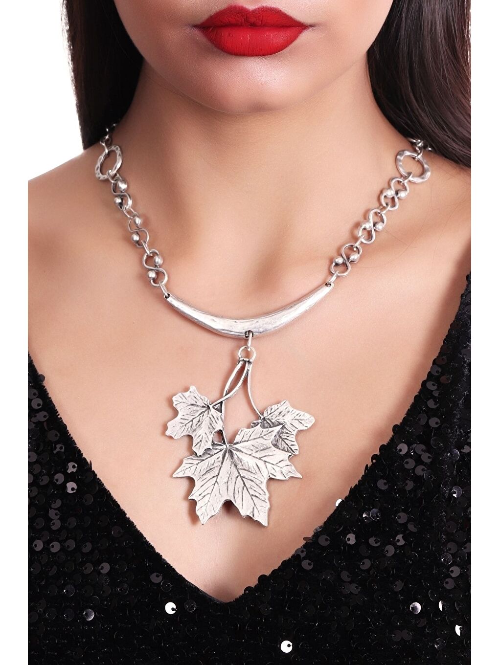 Gri Kadın Antik Gümüş Kaplama Çınar Yaprağı Stilizesi Kolye-3
