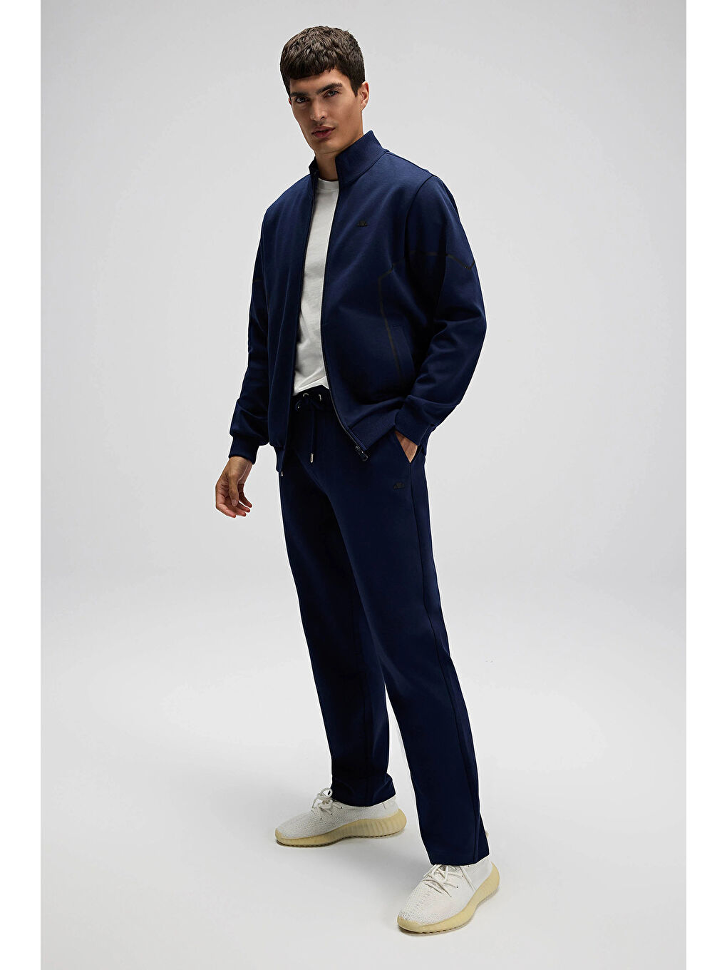 Lacivert Logolu Pamuklu Regular Fit Dik Yaka Fermuarlı Sweat EM545-NV-3