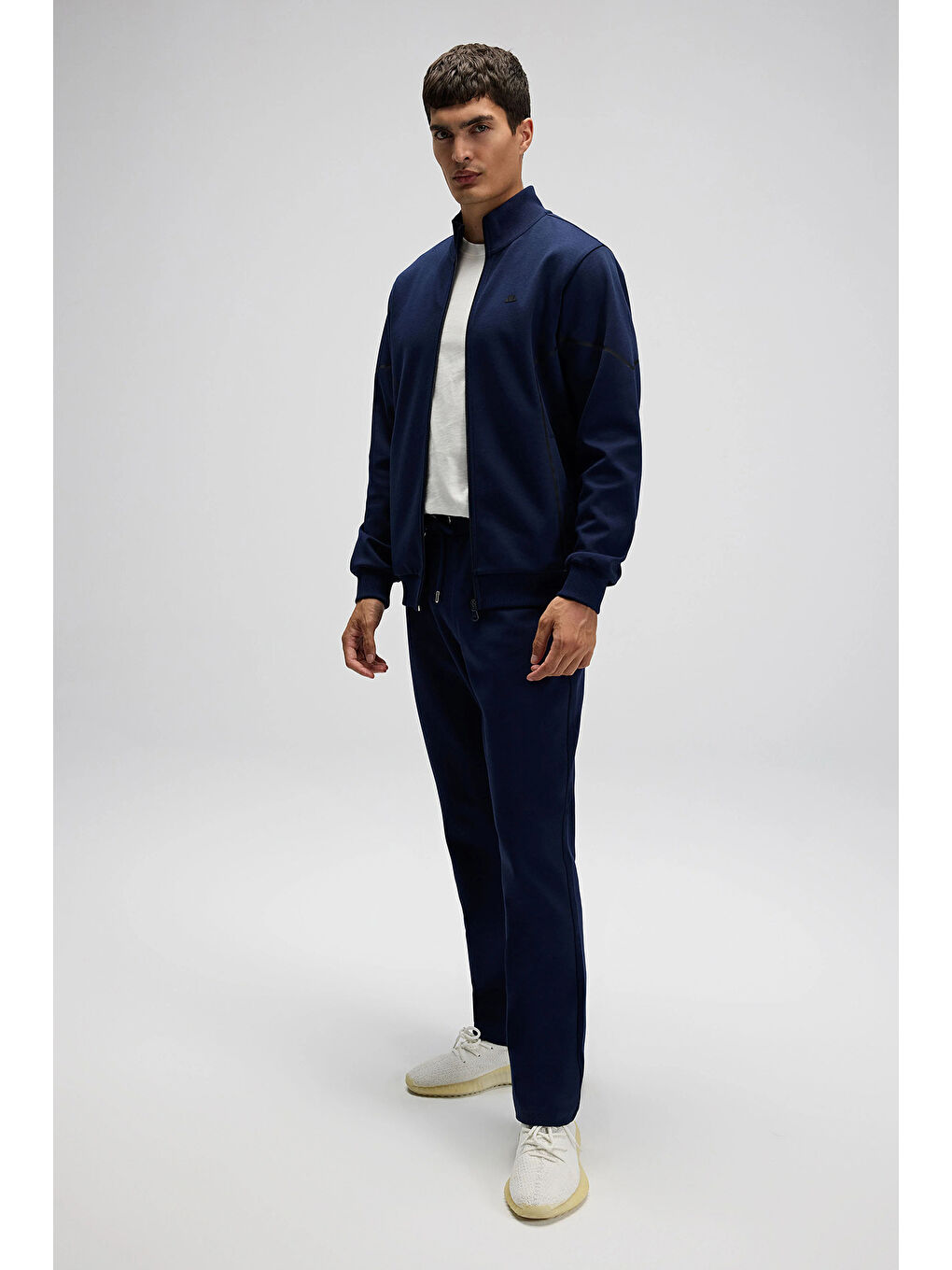 Lacivert Logolu Pamuklu Regular Fit Dik Yaka Fermuarlı Sweat EM545-NV-4