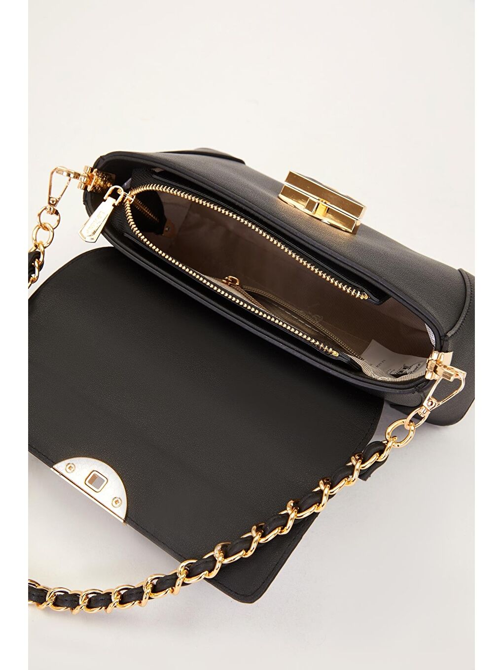 Siyah Kadın Omuz Çantası 930520-3