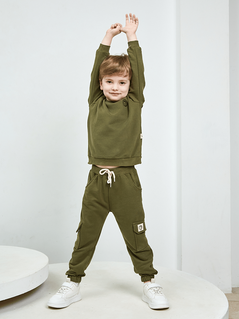 Haki Bisiklet Yaka Erkek Çocuk Basic Sweatshirt ve Eşofman Alt 2'li Takım-8