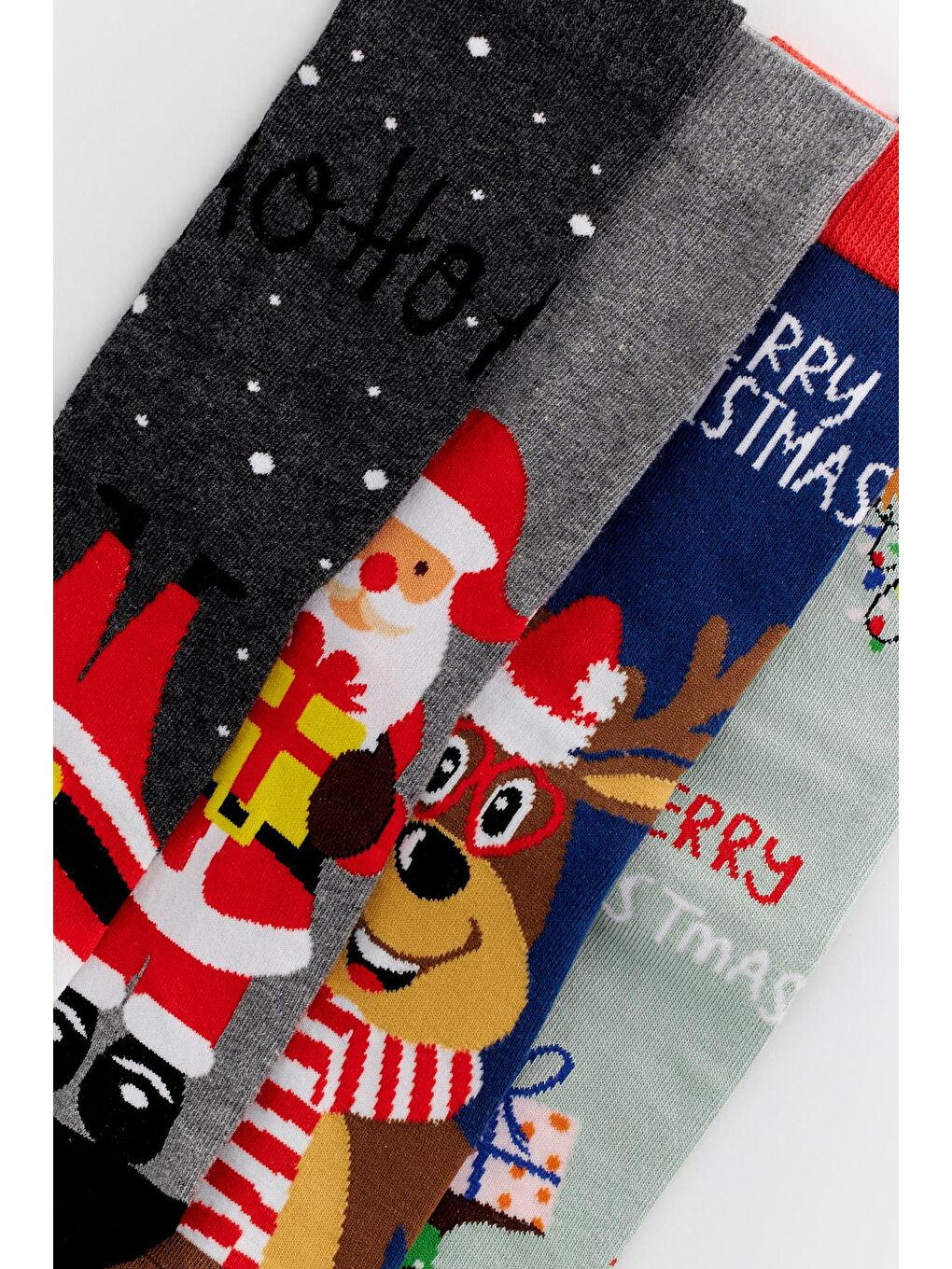 Karışık Yeniyıl Desenli 4 Lü Paket Kutulu Yılbaşı Temalı Yılbaşı Temalı Soket Çorap-1