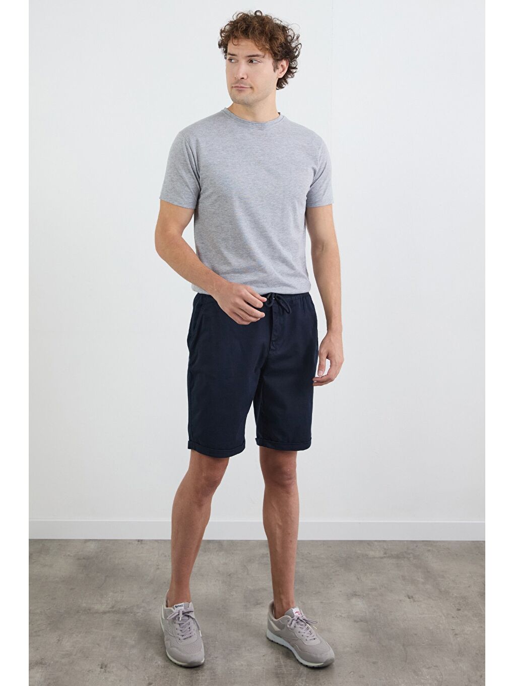 Lacivert Beli Lastikli Bağlamalı Duble Paça Cepli Şort-1