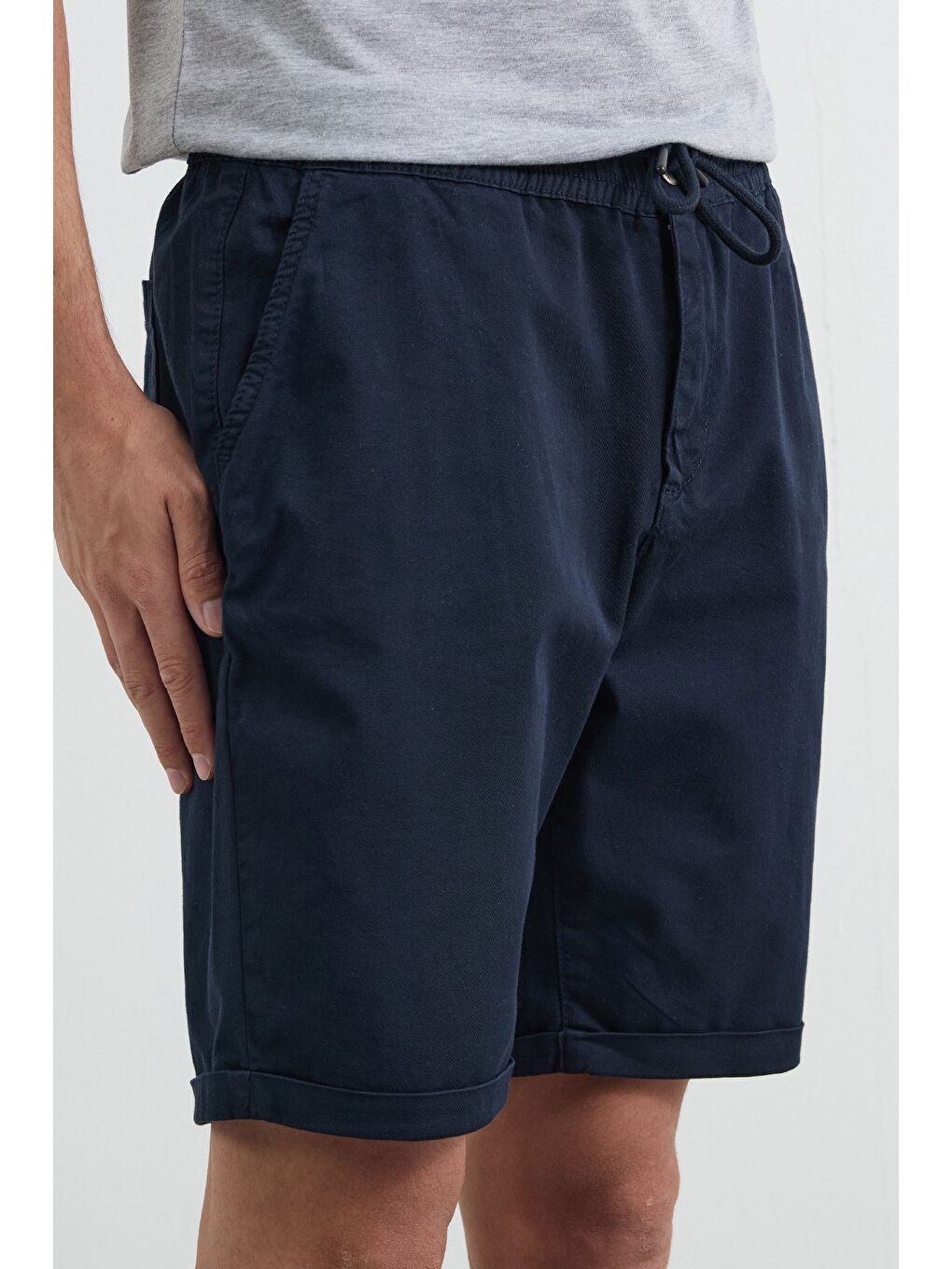 Lacivert Beli Lastikli Bağlamalı Duble Paça Cepli Şort-4