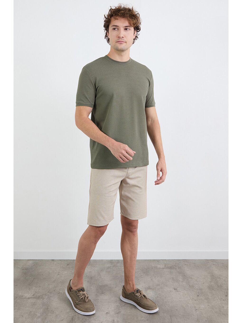 Bej Beli Bağlamalı Cepli Şort-1