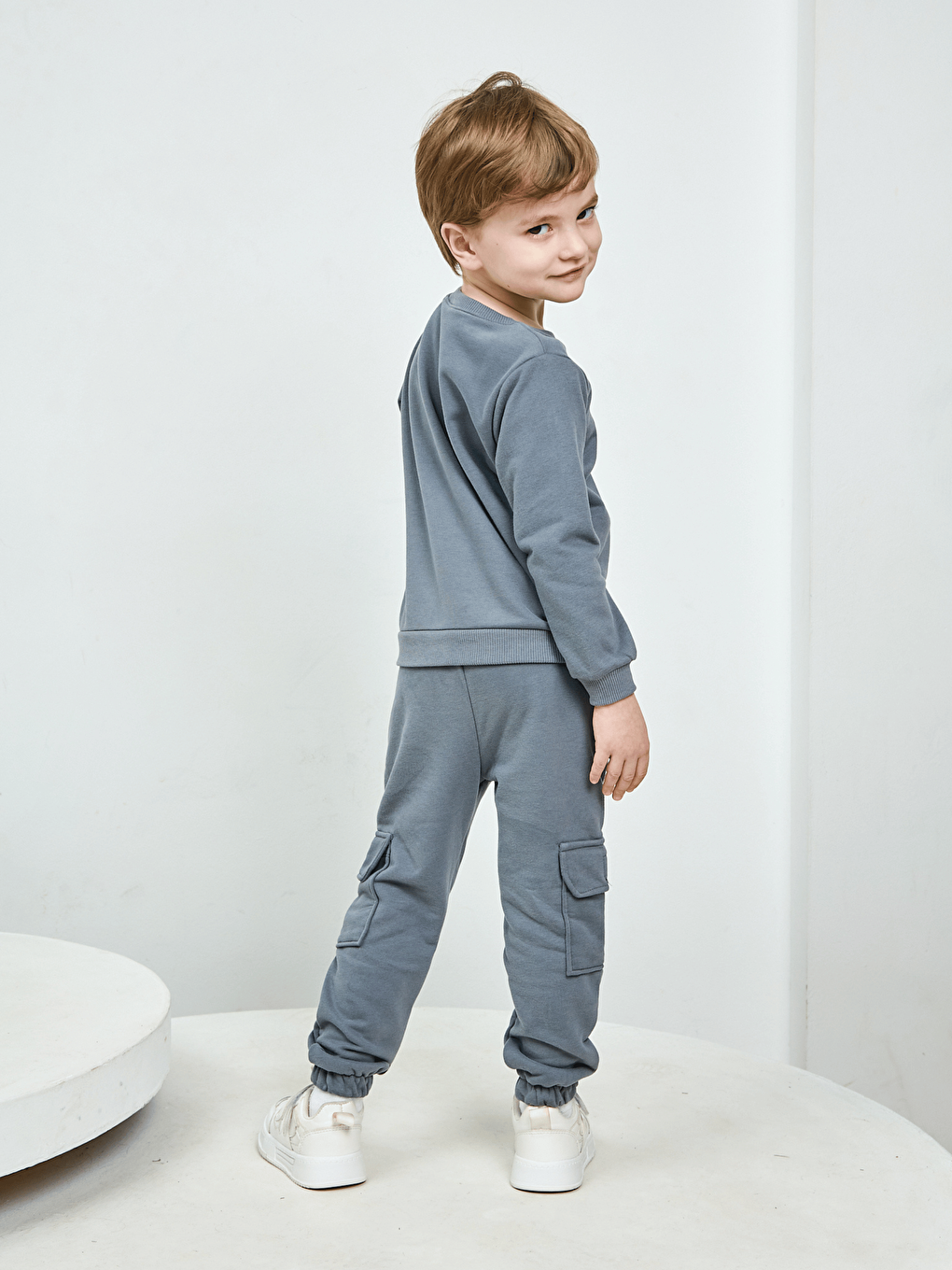 Gri Bisiklet Yaka Erkek Çocuk Basic Sweatshirt ve Eşofman Alt 2'li Takım-7