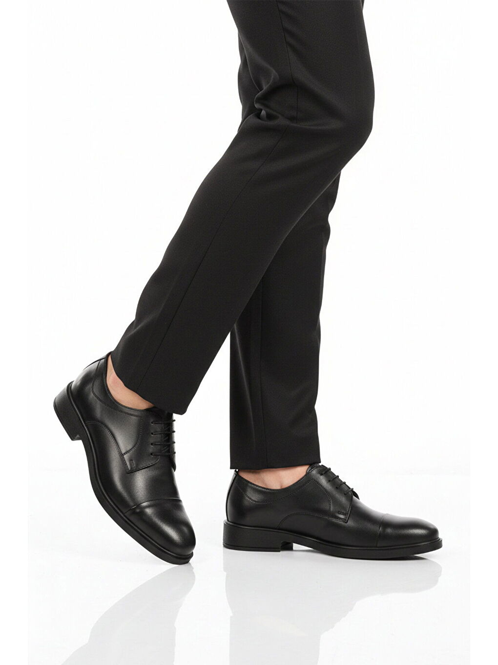 Siyah Hakiki Deri Erkek Klasik Ayakkabı 025 M