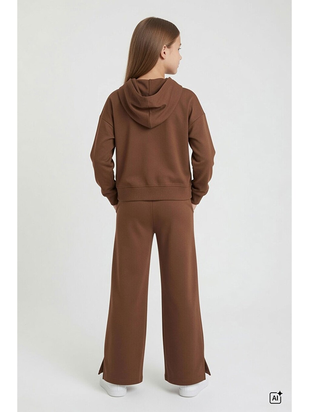 Kahverengi Kız Çocuk Çıtçıt Detaylı Kabartmalı Sweatshirt Geniş Paça 2li Eşofman Takımı 24764-4